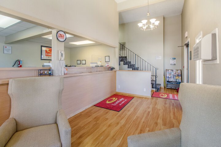 Econo Lodge - thumb 1