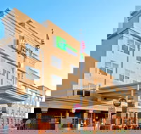 Holiday Inn Express Woodbridge an IHG Hotel - Accommodation Texas