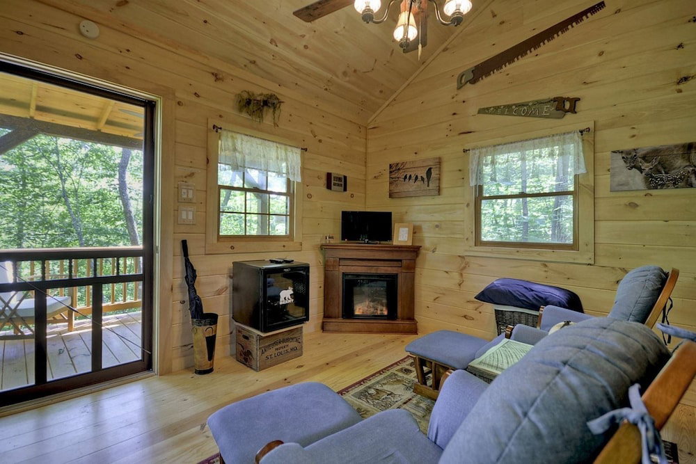 Snuggle Inn & Treehouse - thumb 6