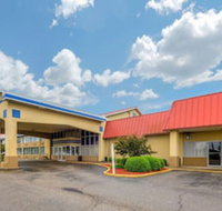 Econo Lodge Inn  Suites Triadelphia - Wheeling - Accommodation Texas
