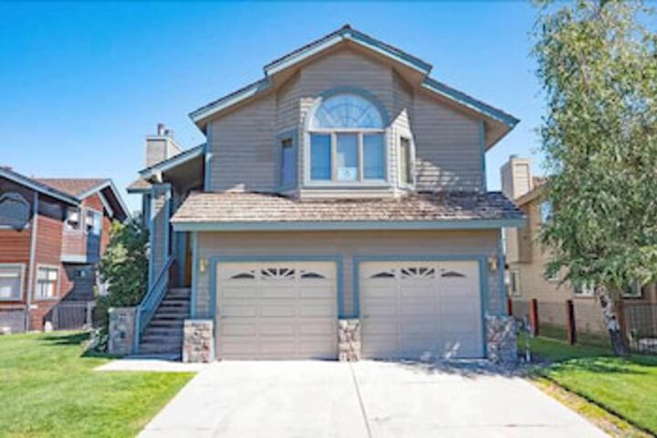 1803 Venice Drive 4 Bedroom Home - thumb 0