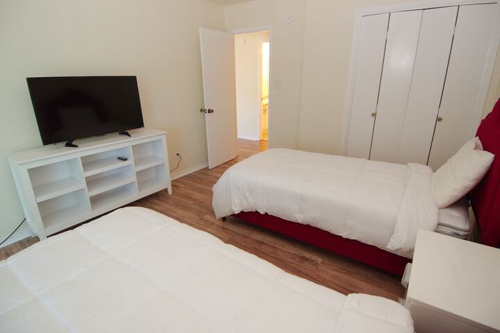 Vacation Homes By Hosteeva - thumb 4