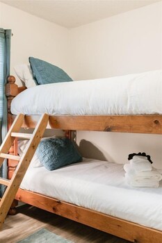 1509 Marina Road - Left Side - thumb 6