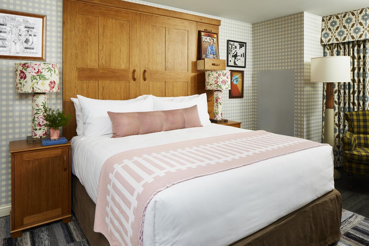 Graduate Bloomington - thumb 35