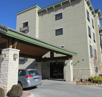 Parkwood Inn  Suites - Accommodation Texas