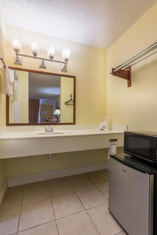 Americas Best Value Inn-Hammond - thumb 33