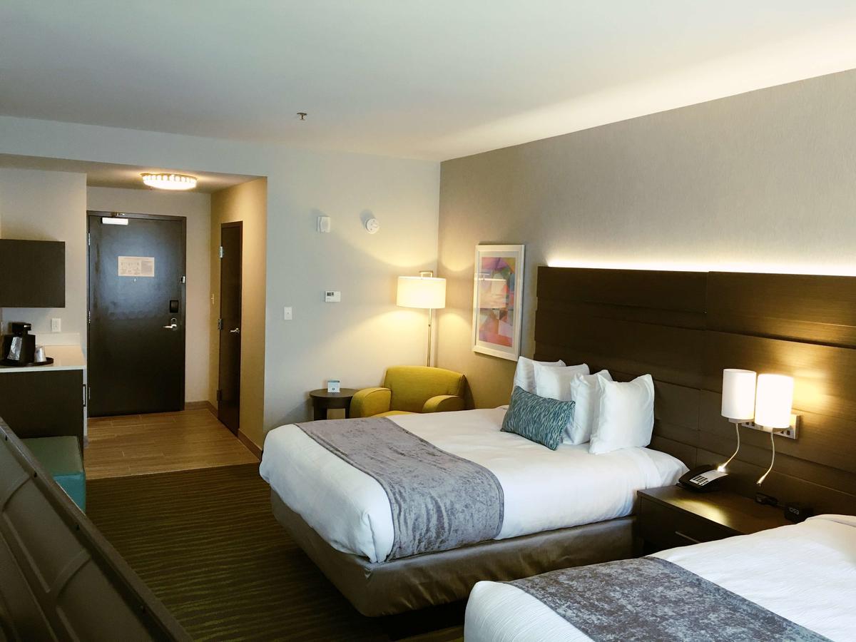 Best Western Plus Prien Lake Inn & Suites - thumb 30