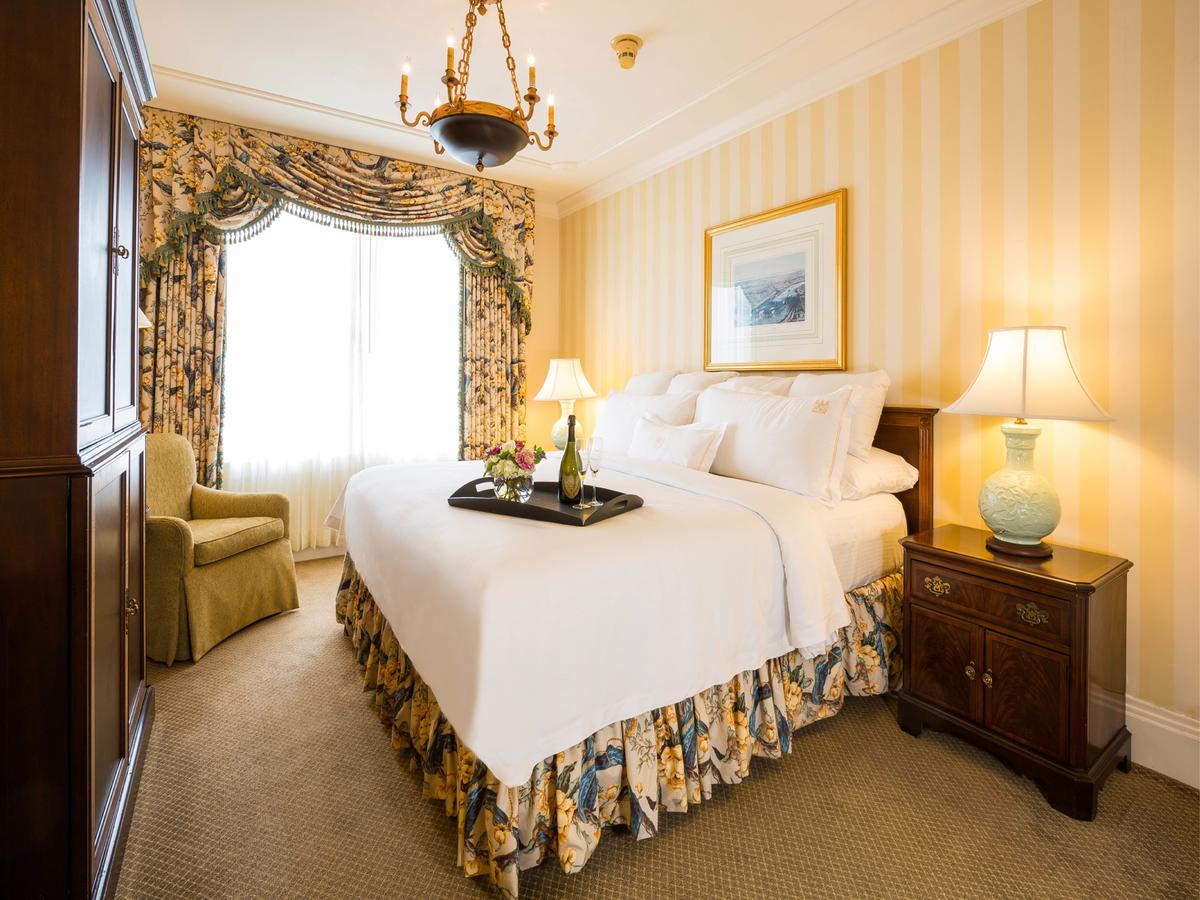 Hotel Monteleone - thumb 11