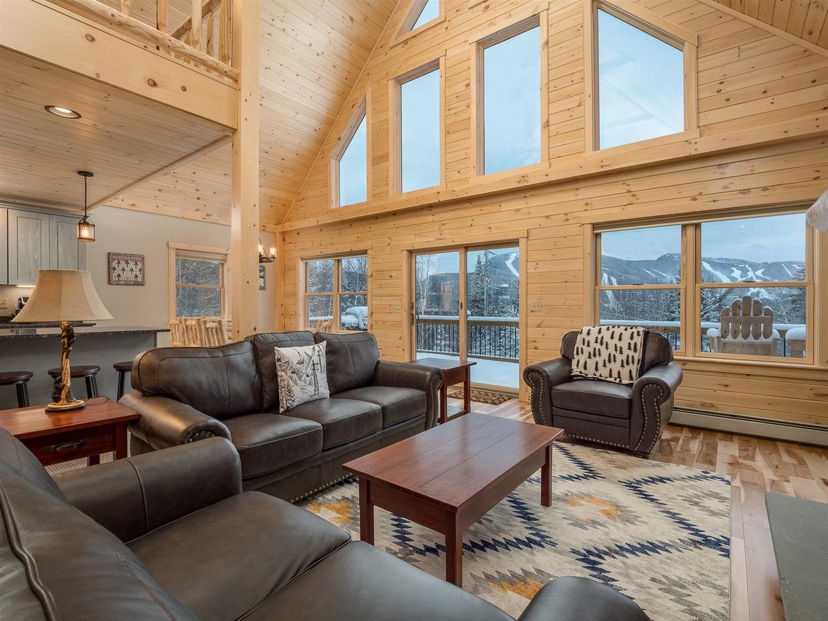 Vacation: Chalet At The Peaks - thumb 1