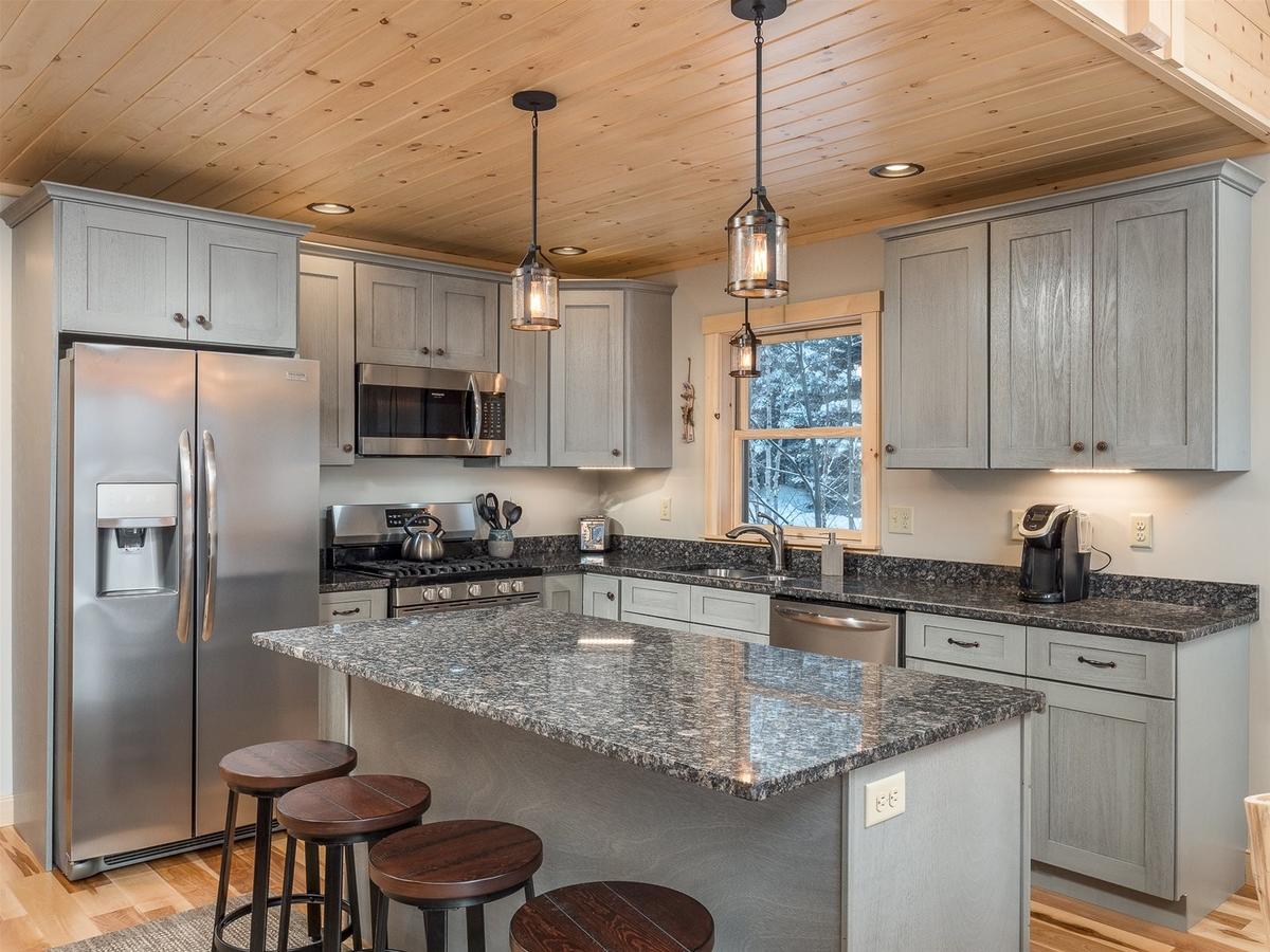 Vacation: Chalet At The Peaks - thumb 8