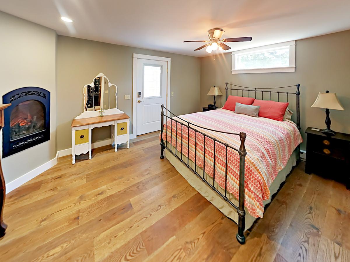 24 Meadow Point Rd Cottage - thumb 16