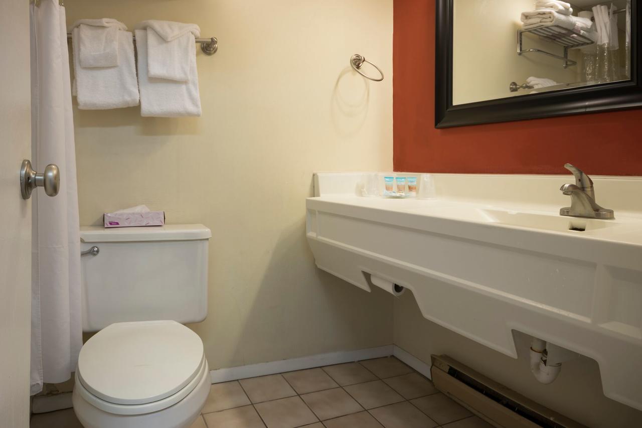 Atlantic Oceanfront Inn - thumb 20