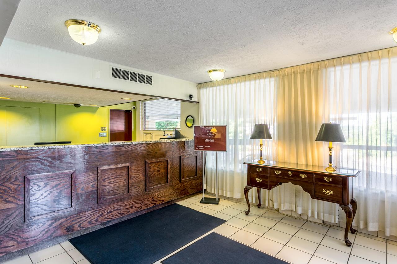 Motel 6 Edgewood - thumb 12