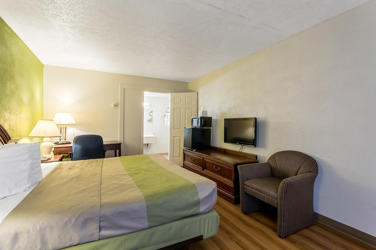 Motel 6 Edgewood - thumb 18