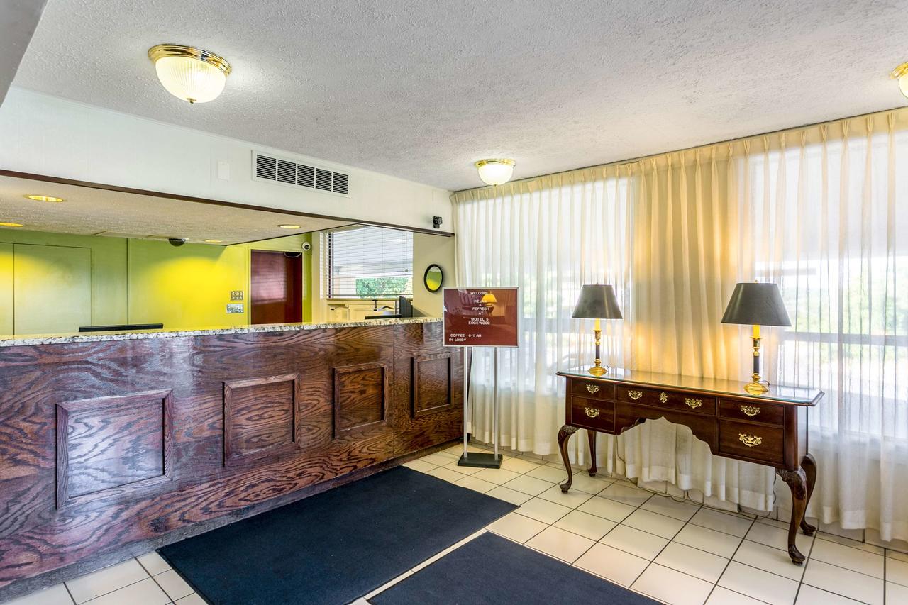 Motel 6 Edgewood - thumb 41