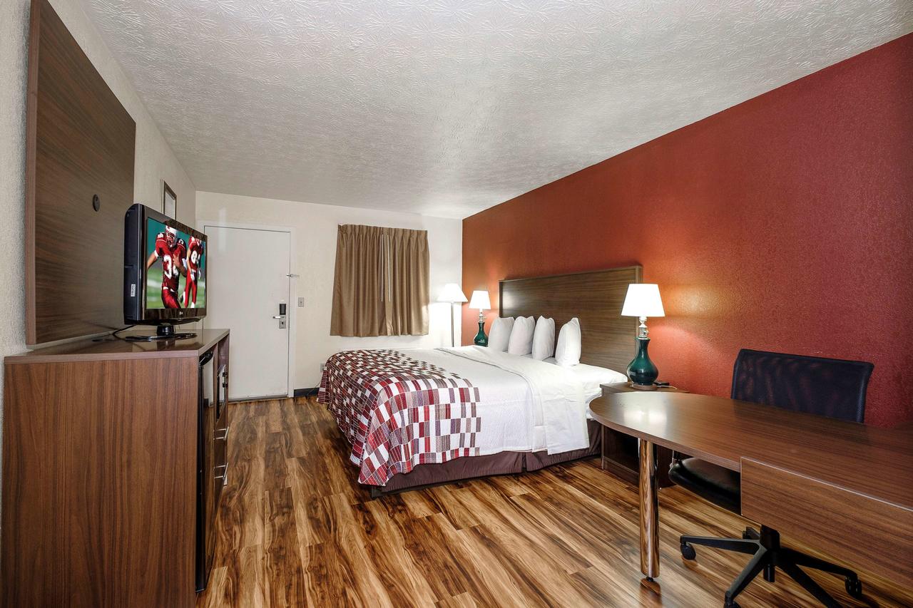 Red Roof Inn Edgewood - thumb 18