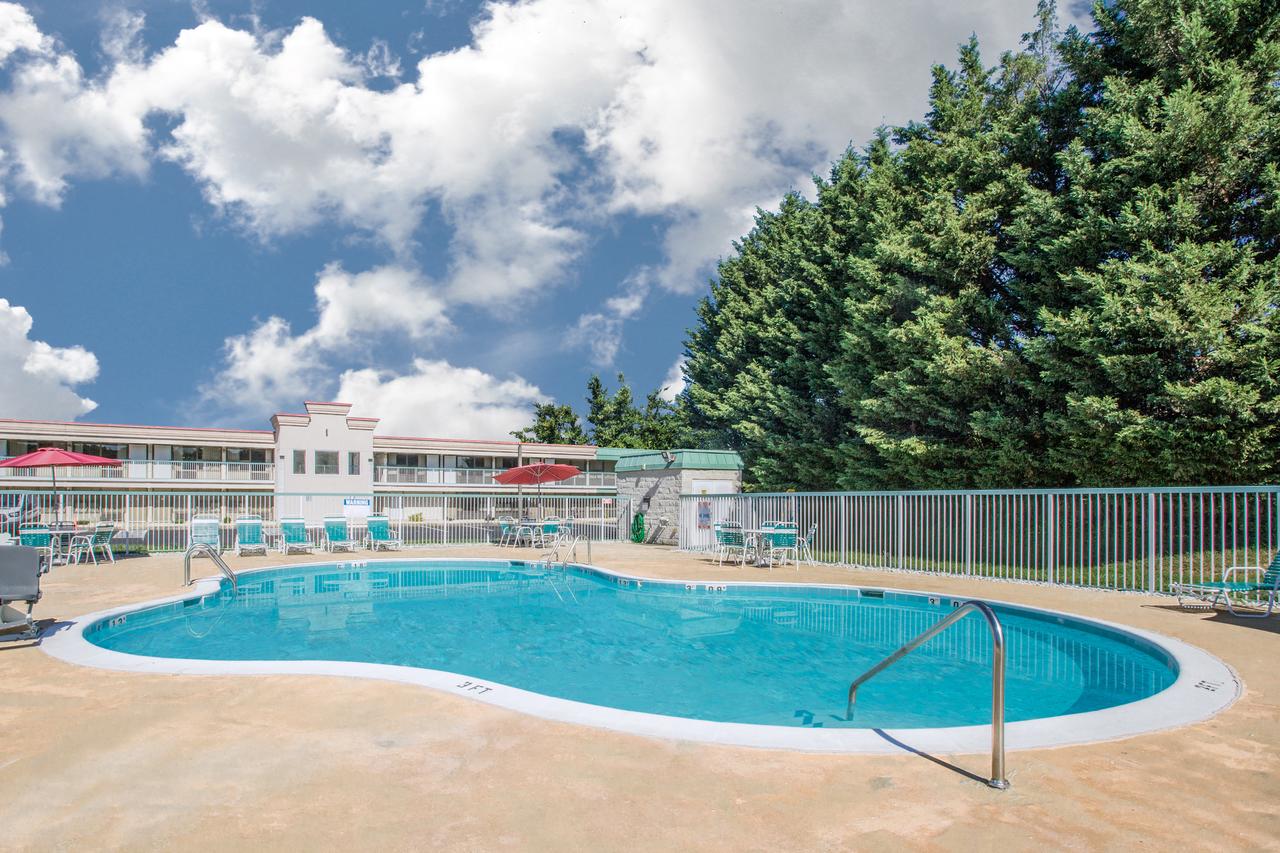 Ramada By Wyndham Edgewood Hotel & Conference Center - thumb 12