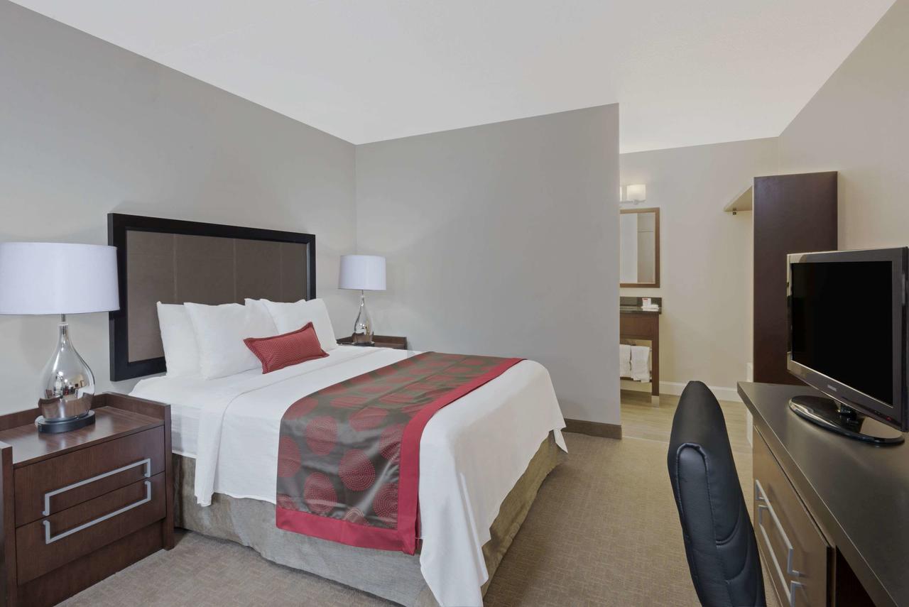 Ramada By Wyndham Boston - thumb 39