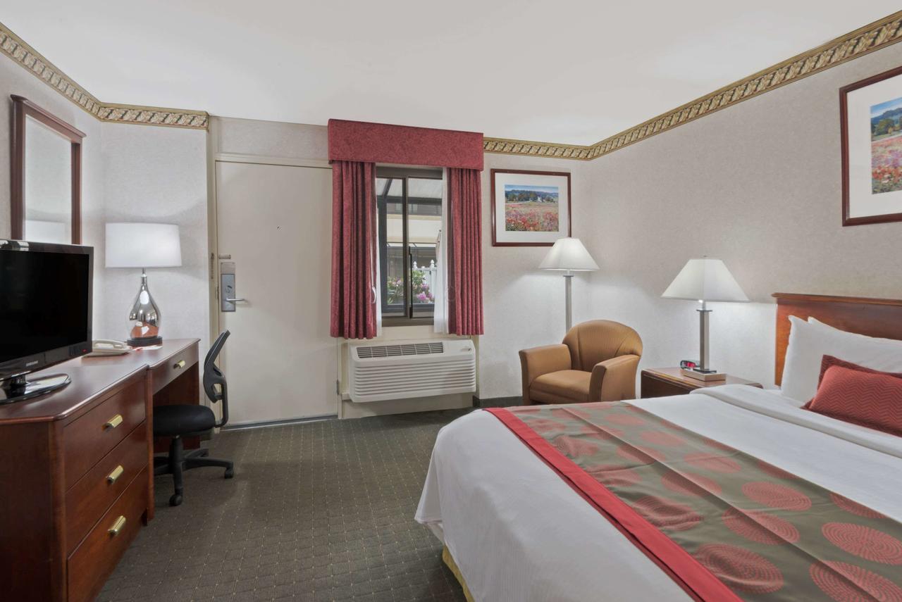 Ramada By Wyndham Boston - thumb 31