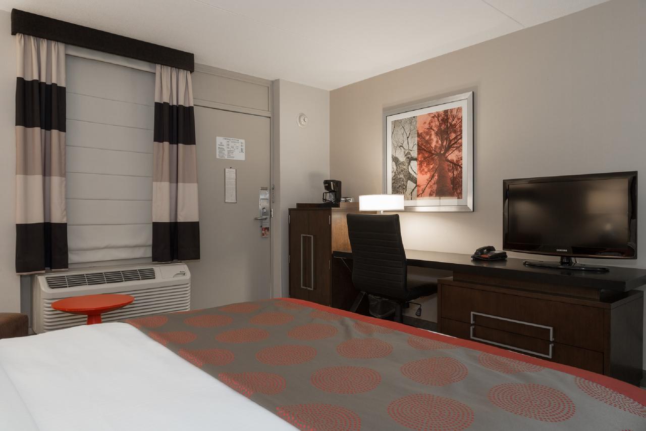 Ramada By Wyndham Boston - thumb 16