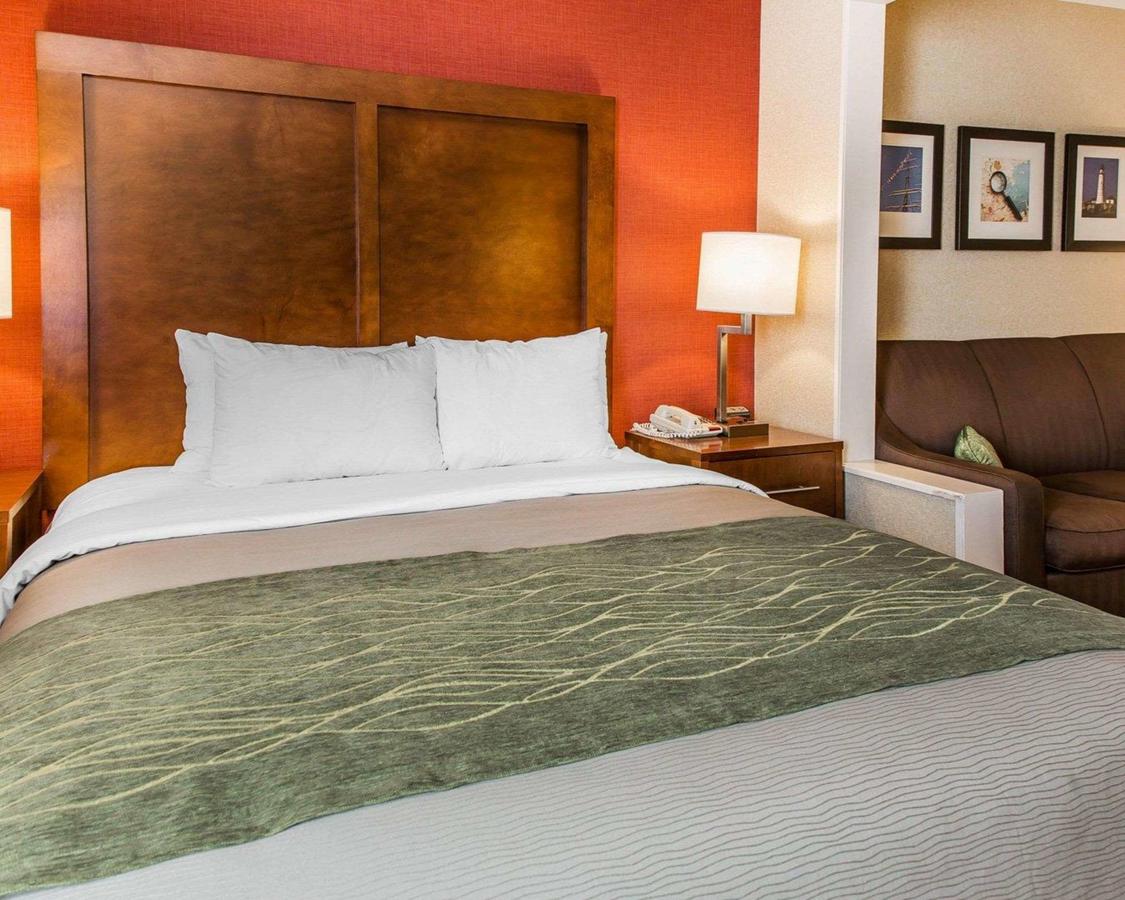 Comfort Inn Boston - thumb 16