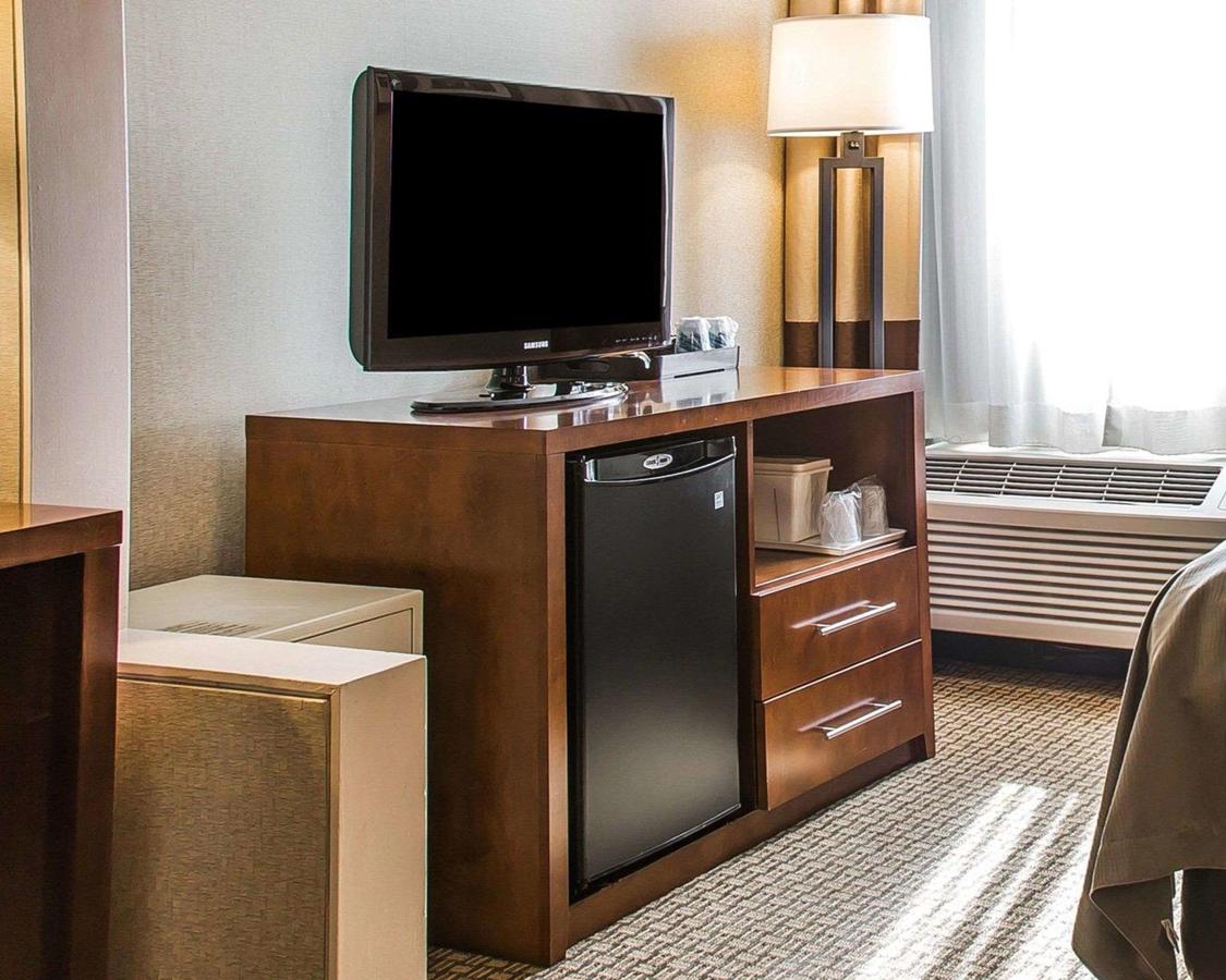 Comfort Inn Boston - thumb 30