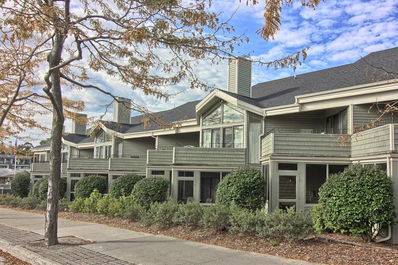 109 Pointes North Inn - thumb 8