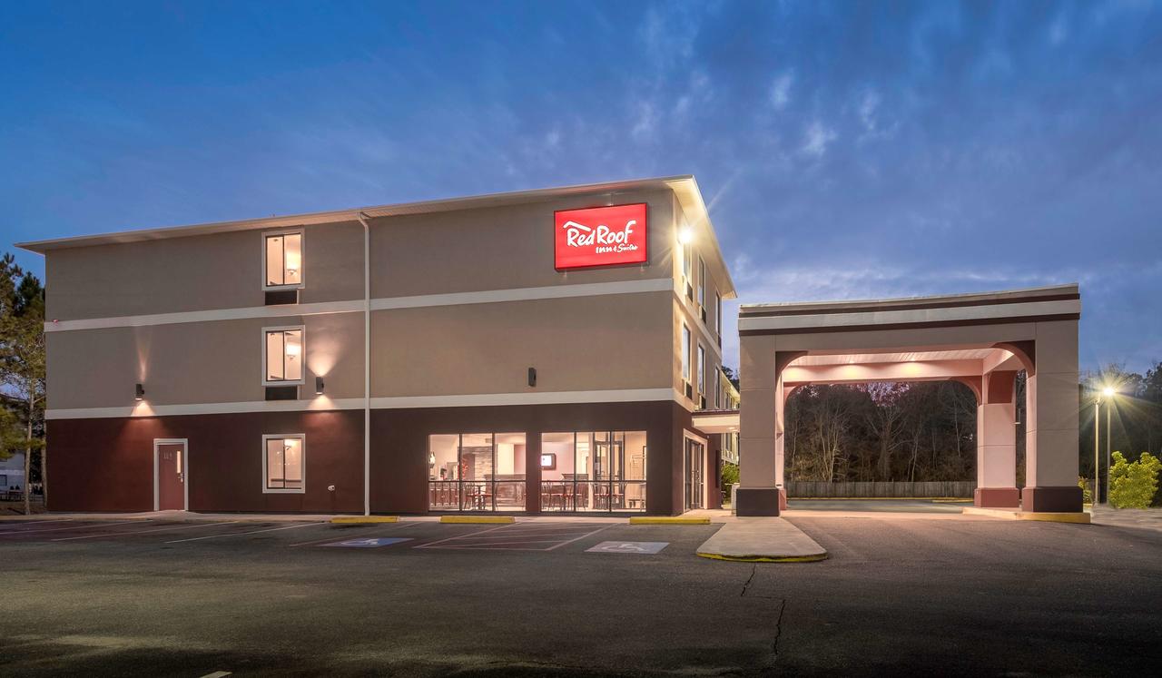 Red Roof Inn & Suites Biloxi - thumb 36