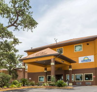 Days Inn by Wyndham Biloxi Beach - Accommodation Texas