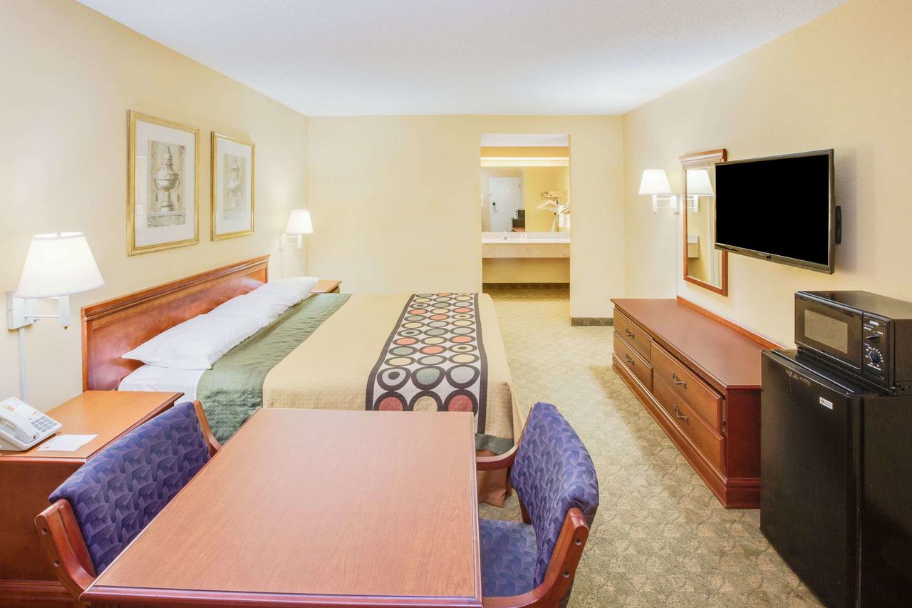 Super 8 By Wyndham Diberville Biloxi Area - thumb 28