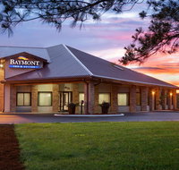 Baymont by Wyndham Warrenton - Accommodation Texas