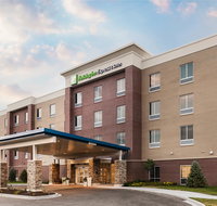 Holiday Inn Express  Suites St. Louis - Chesterfield - Accommodation Texas