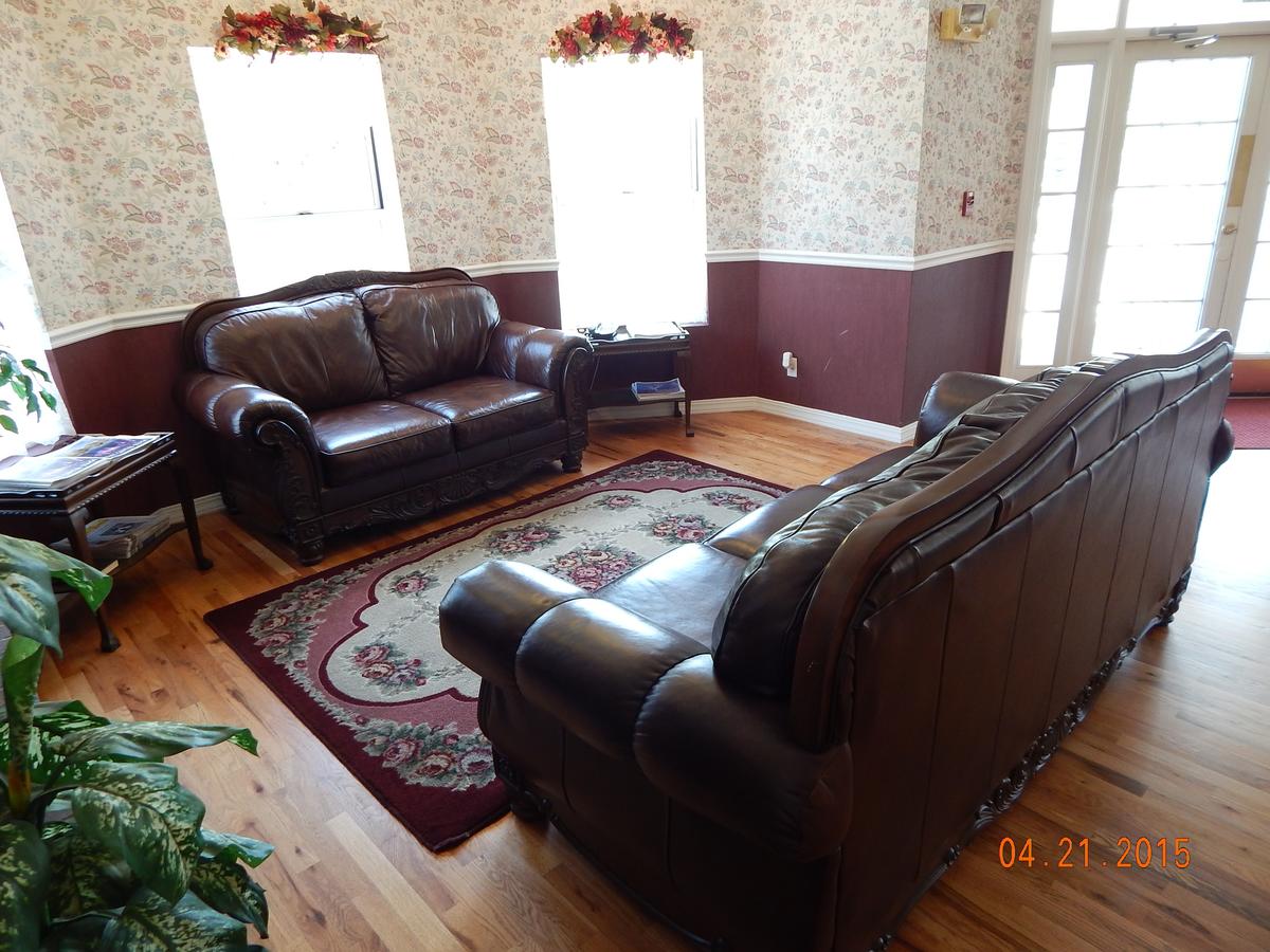 Carriage House Inn - thumb 17