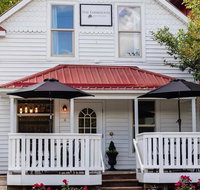 The Farmhouse Inn  Kitchen 2 blocks from Downtown Whitefish Montana - Accommodation Texas