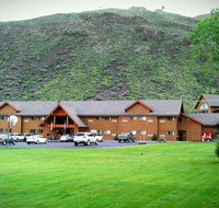 Yellowstone Village Inn and Suites - Accommodation Texas