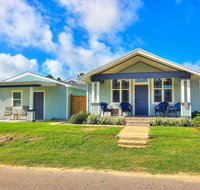 Walk to Beach From Outstanding Classic Residence - Accommodation Texas