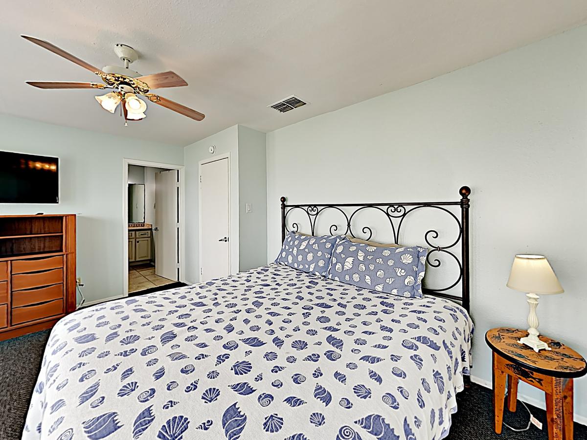 Lost Colony Home Port Aransas - thumb 4