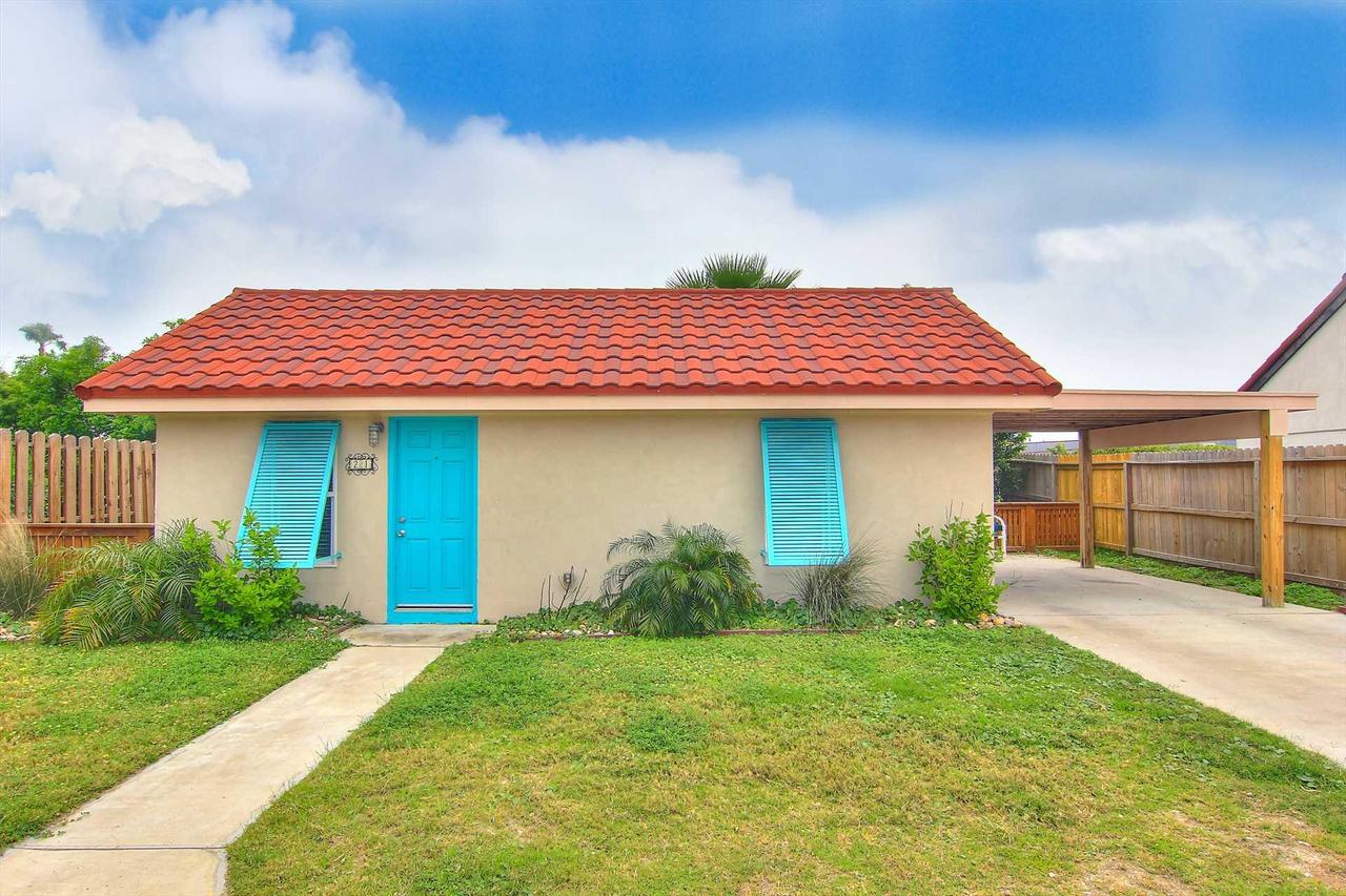 Seafoam Cottage - thumb 0