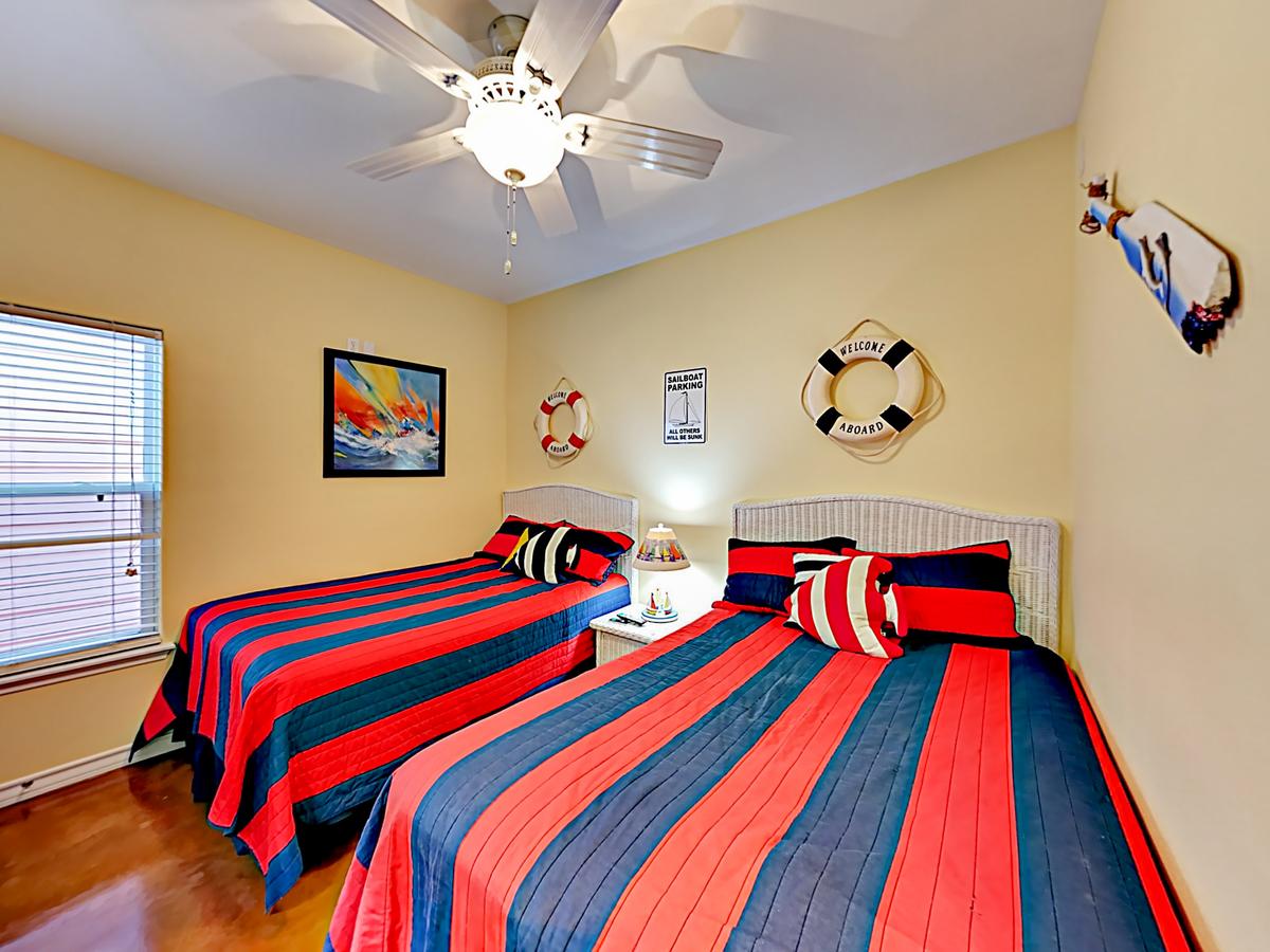 Sail Away Coastal Port Aransas Condo - thumb 18