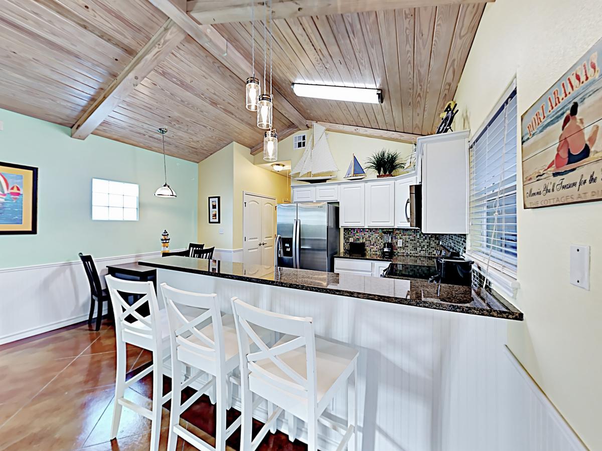 Sail Away Coastal Port Aransas Condo - thumb 5
