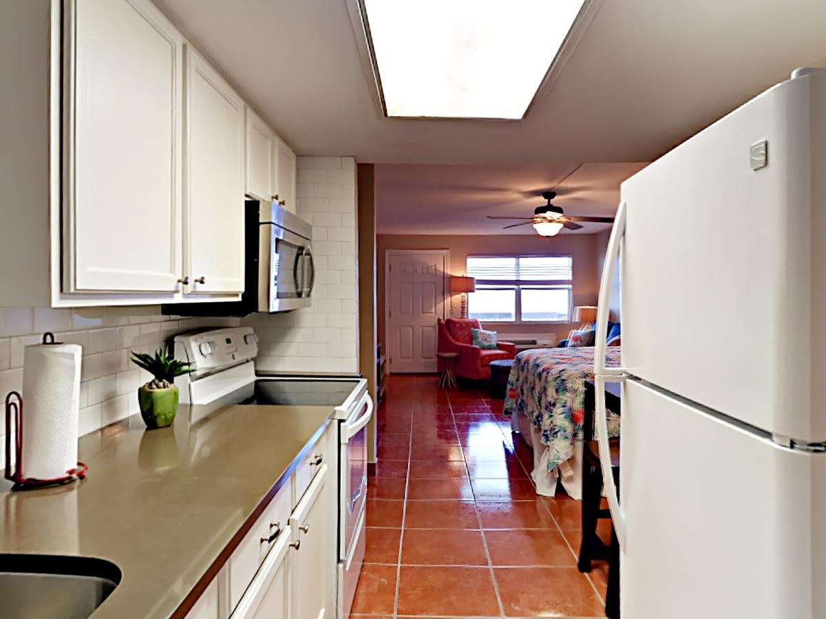 143 Sea Breeze Condo - thumb 10