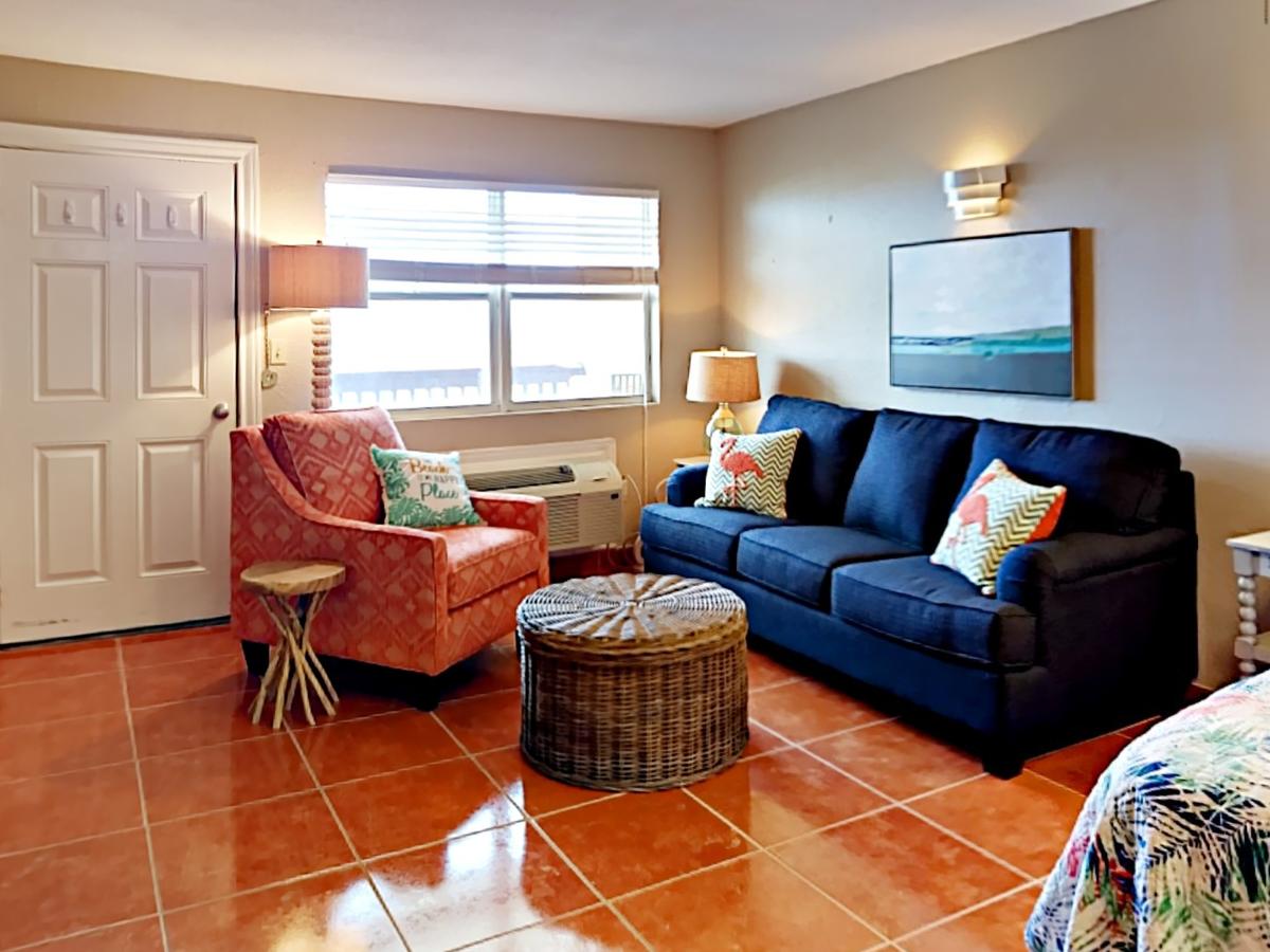143 Sea Breeze Condo - thumb 11