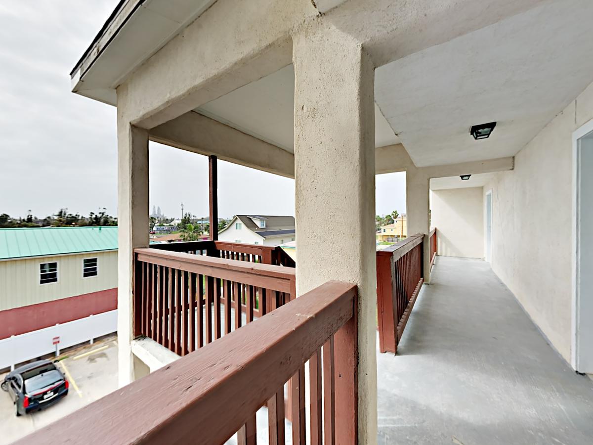 143 Sea Breeze Condo - thumb 1