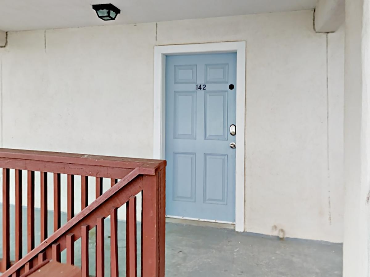 142 Sea Breeze Condo - thumb 4