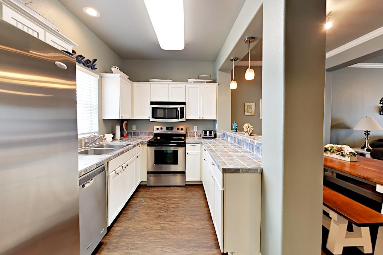 7 Meridian Condos - thumb 9