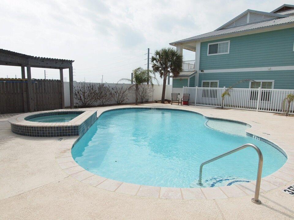 7 Meridian Condos - thumb 23