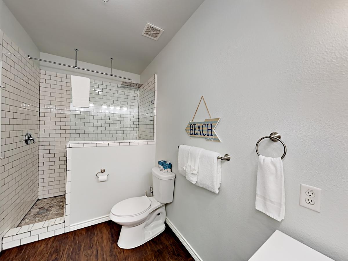 7 Meridian Condos - thumb 6
