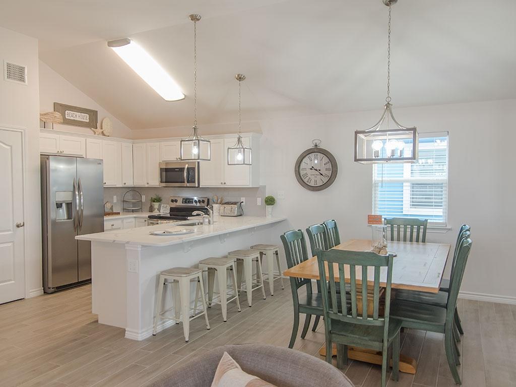 The Cozy Cove Home - thumb 9