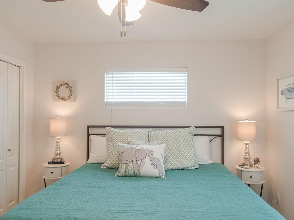 The Cozy Cove Home - thumb 16