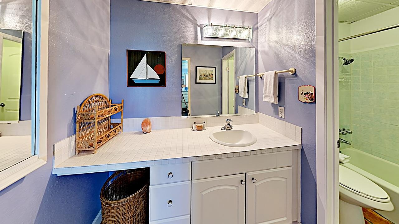 63 Island Retreat Condo - thumb 9